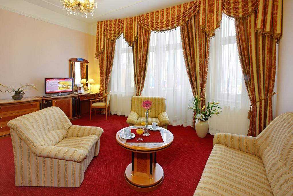 Ensana Hvezda - Imperial - Neapol Hotel Marianske Lazne Luaran gambar