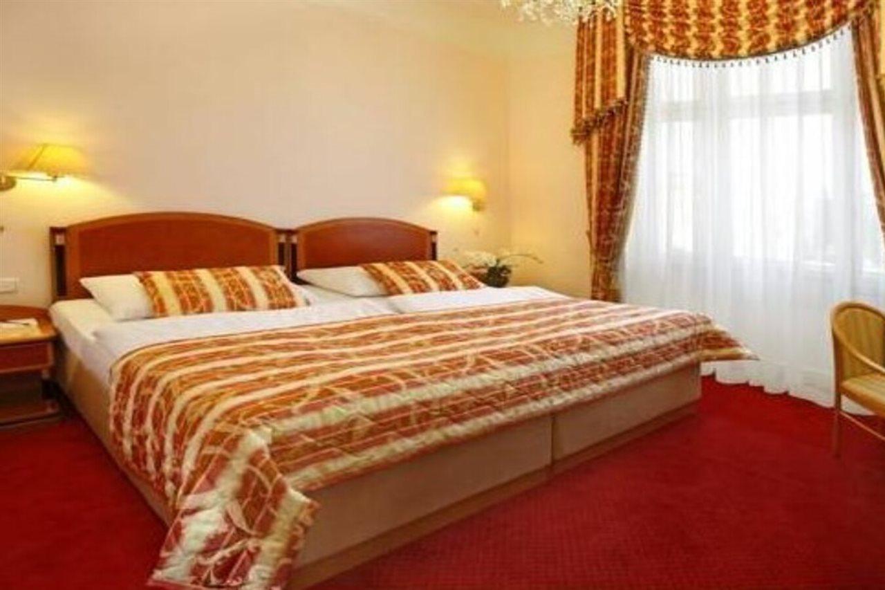 Ensana Hvezda - Imperial - Neapol Hotel Marianske Lazne Luaran gambar