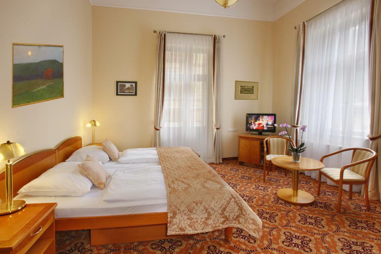 Ensana Hvezda - Imperial - Neapol Hotel Marianske Lazne Luaran gambar
